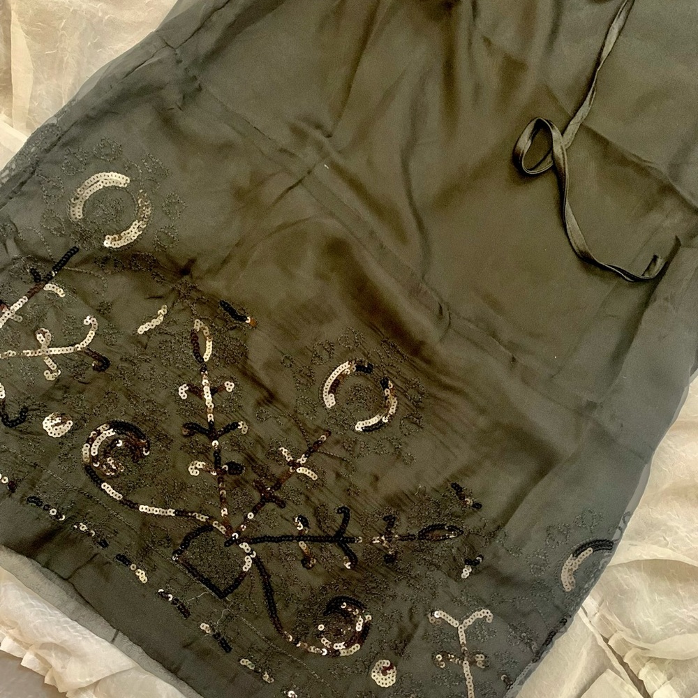 Black dress - Picture 3 of 6